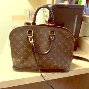 Louis Vuitton purse
